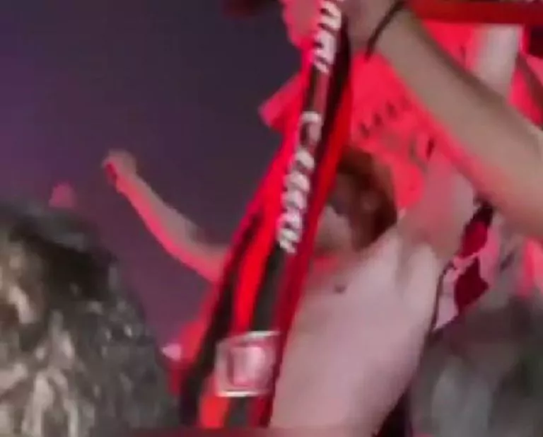 tifoso Milan nudo