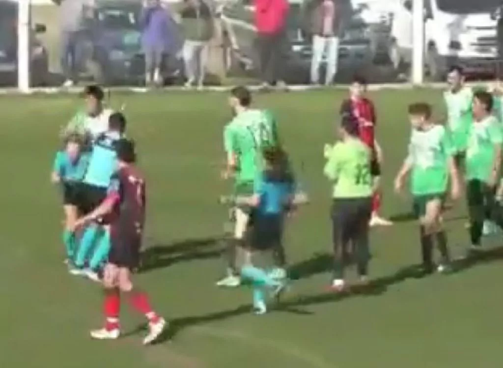 aggredito arbitro