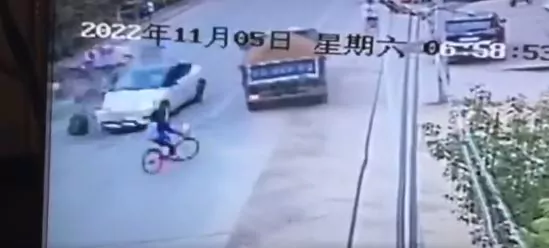 incidente cina tesla