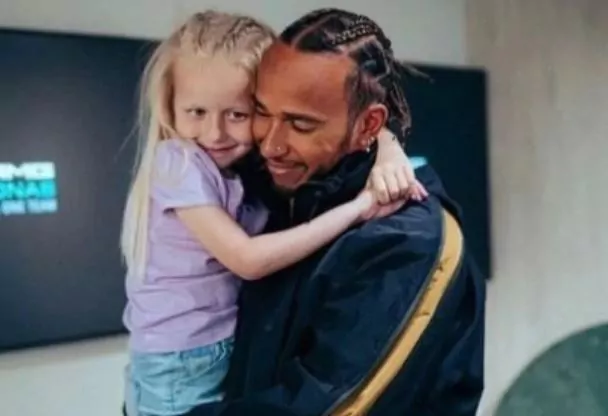 lewis hamilton isla