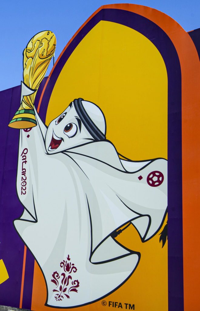 mascotte qatar 2022 laeeb