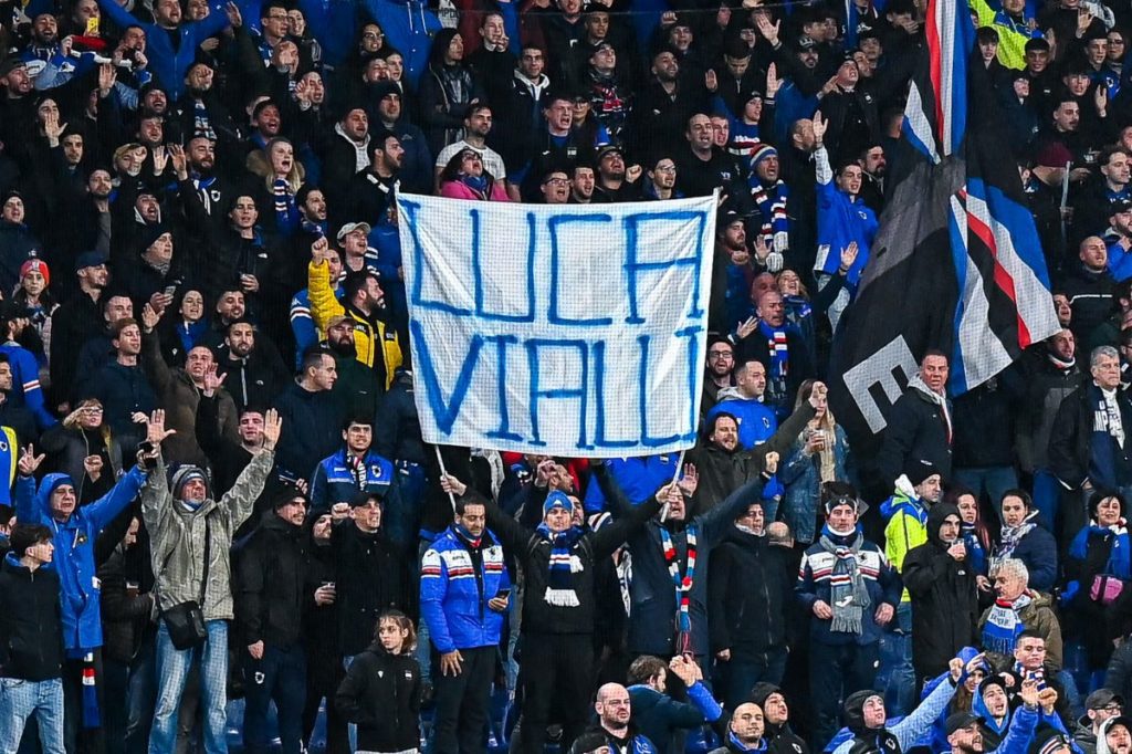 omaggio vialli sampdoria napoli