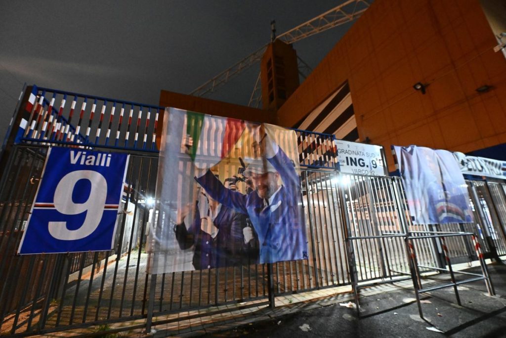 omaggio vialli sampdoria napoli