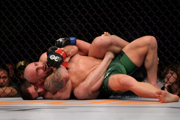 Makhachev Volkanovski