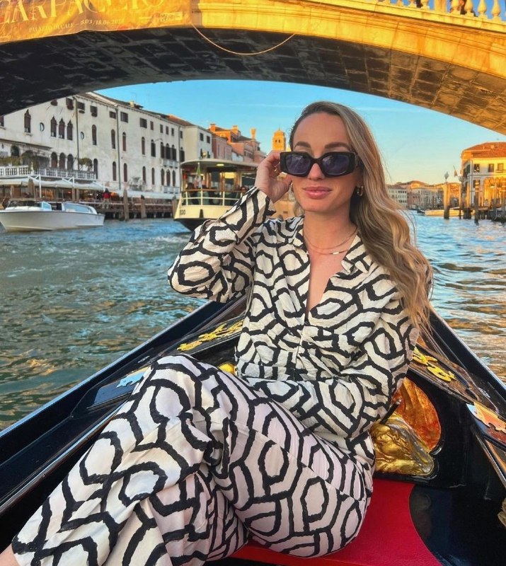 Kosovare Asllani