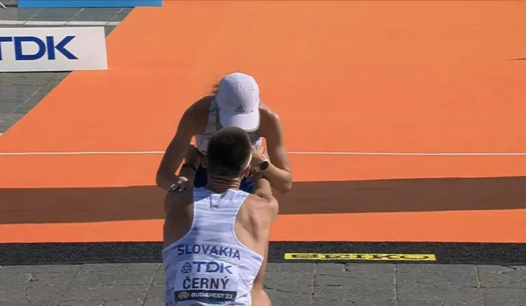 Proposta di matrimonio Mondiali Atletica Dominik Cerny-Hana Burzaova