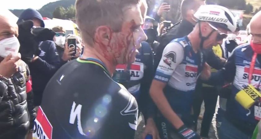Remco Evenepoel caduta 3ª tappa Vuelta di Spagna 2023