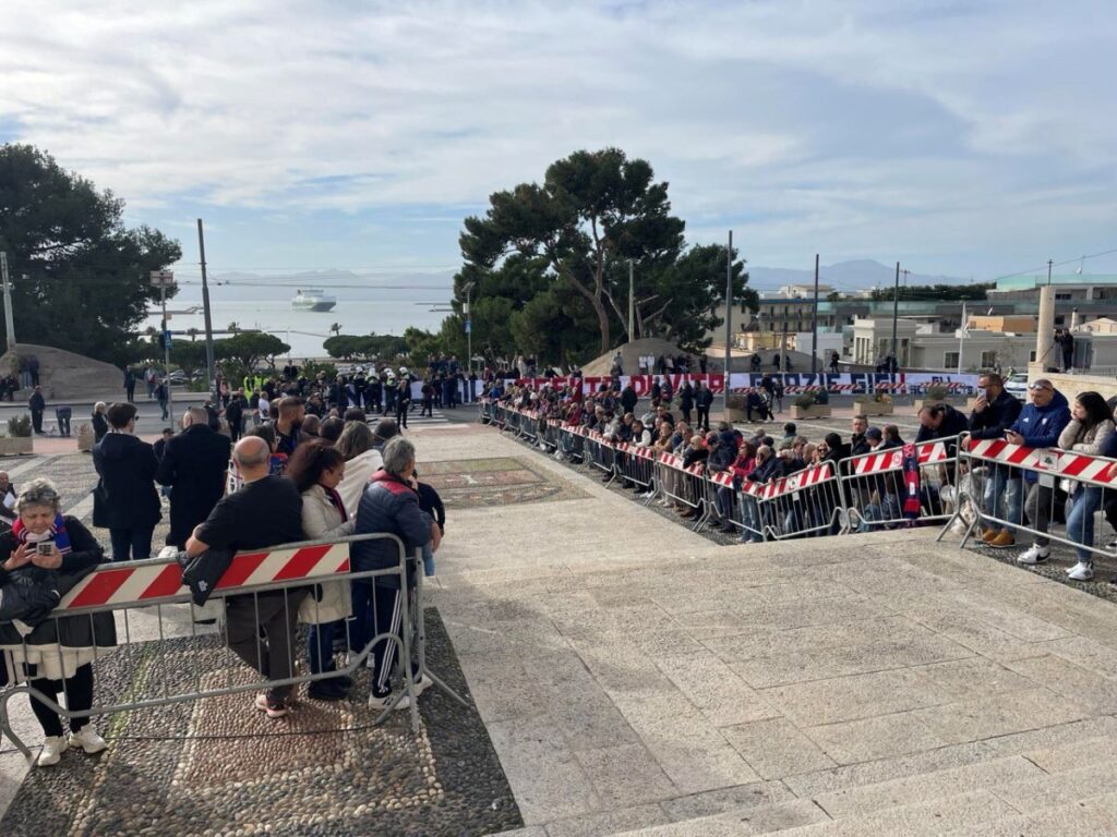 funerale Gigi Riva