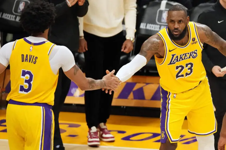 Anthony Davis LeBron James