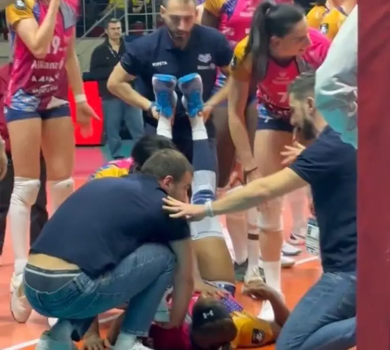 Fenerbahce-Milano malore Miriam Sylla